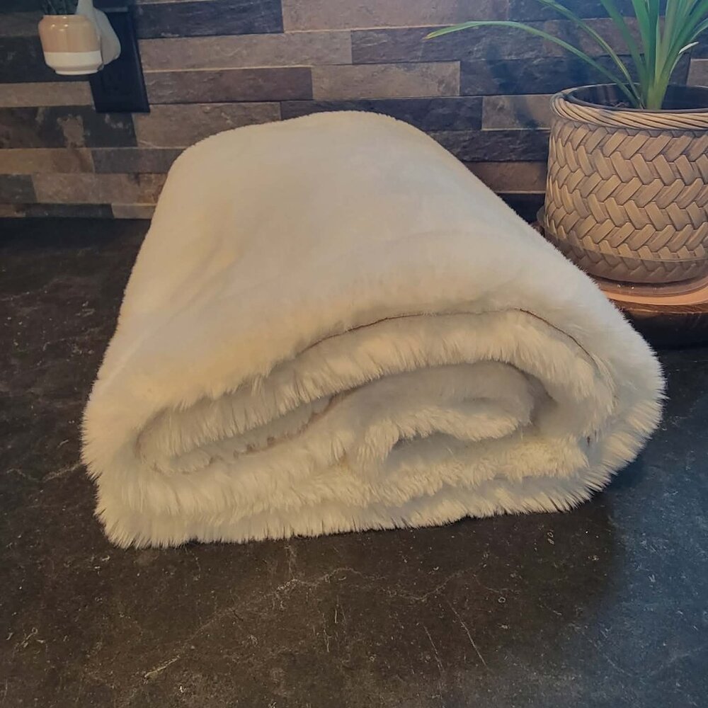 White Faux Fur Table Runner